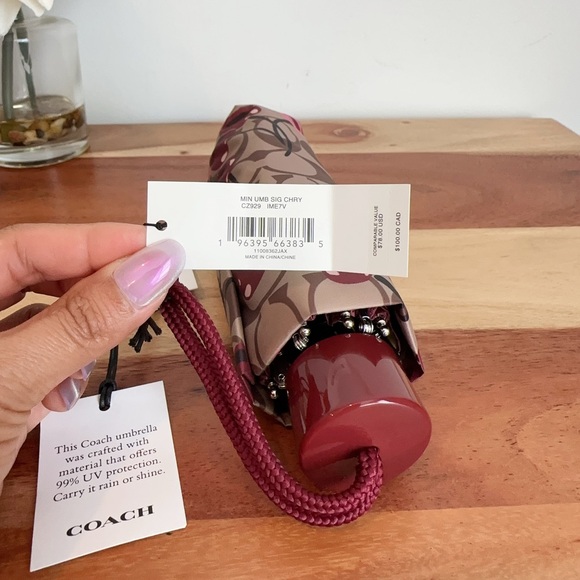 NWT Coach Uv Protection Mini Umbrella In Signature Cherry Print - Picture 4 of 5